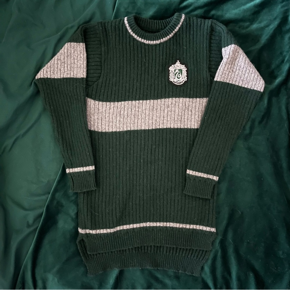 Universal Studios Harry Potter Slytherin Quidditch Sweater